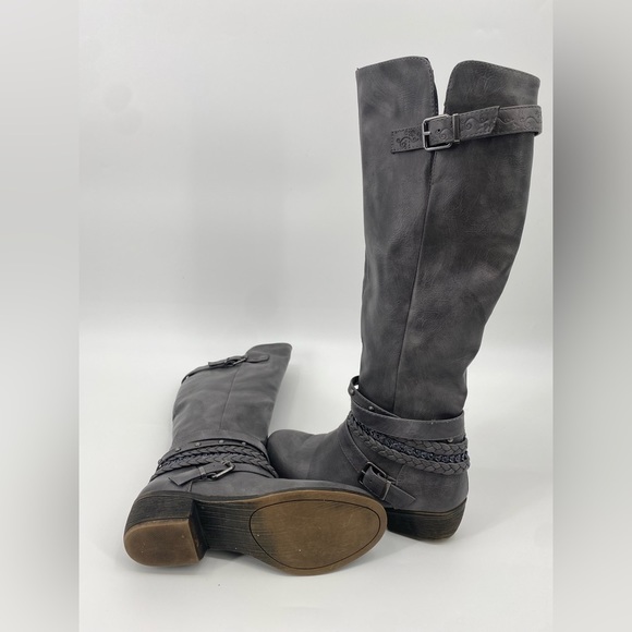 RAMPAGE Women's Interest
Zipper and Buckle Knee High
Riding Women's boots size 7 - Picture 11 of 12